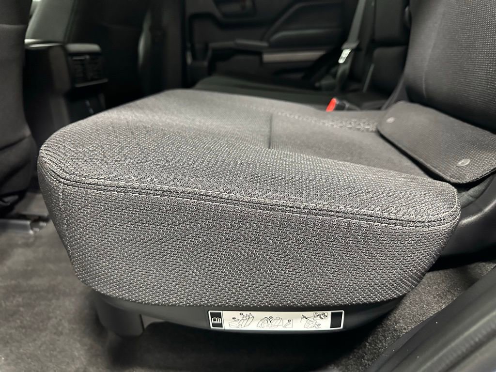 Used 2025 Toyota 4Runner SR5 image 44