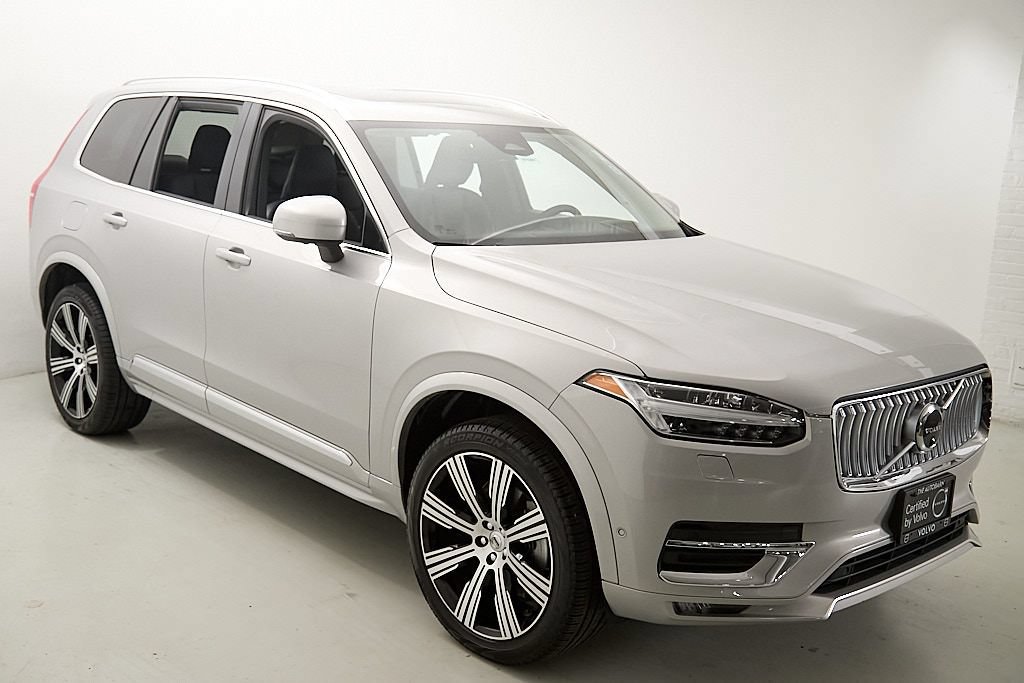Certified 2023 Volvo XC90 B5 Plus w/ Protection Package Premier AWD/4WD image 4