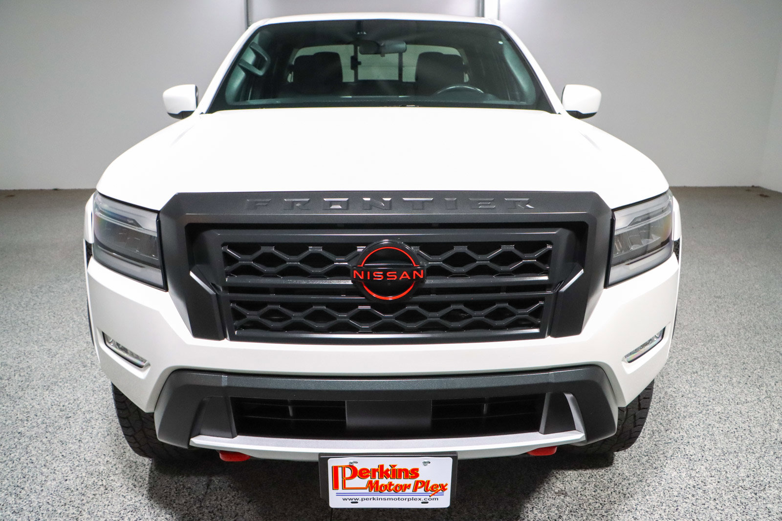 Used 2024 Nissan Frontier PRO-4X w/ Off-Road Protection Package image 4