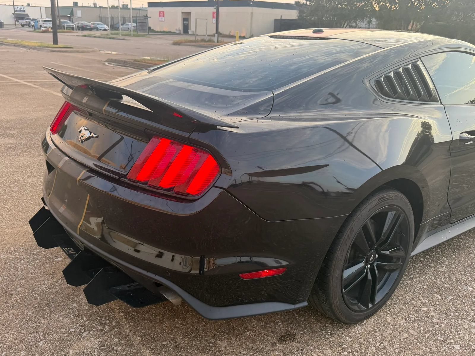 Used 2016 Ford Mustang Premium w/ Ecoboost Performance Package RWD image 5