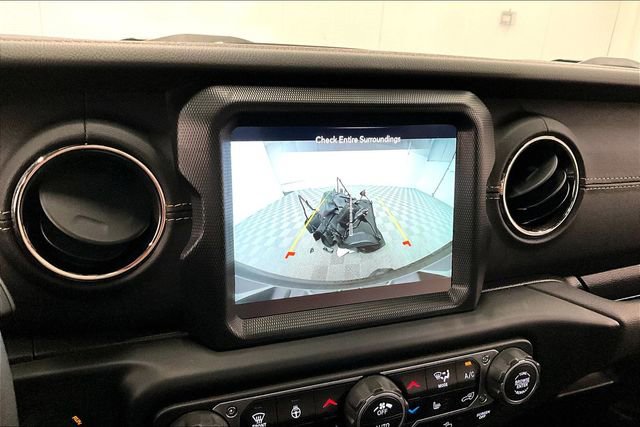 Used 2023 Jeep Wrangler Unlimited Sahara image 29