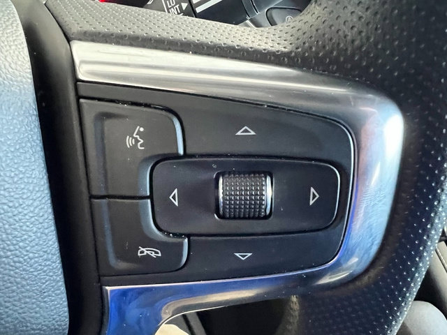 Used 2025 Chevrolet Blazer LT AWD/4WD image 18