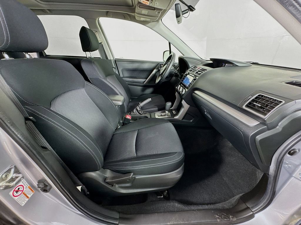 Used 2017 Subaru Forester 2.5i Premium w/ All-Weather Package AWD/4WD image 33