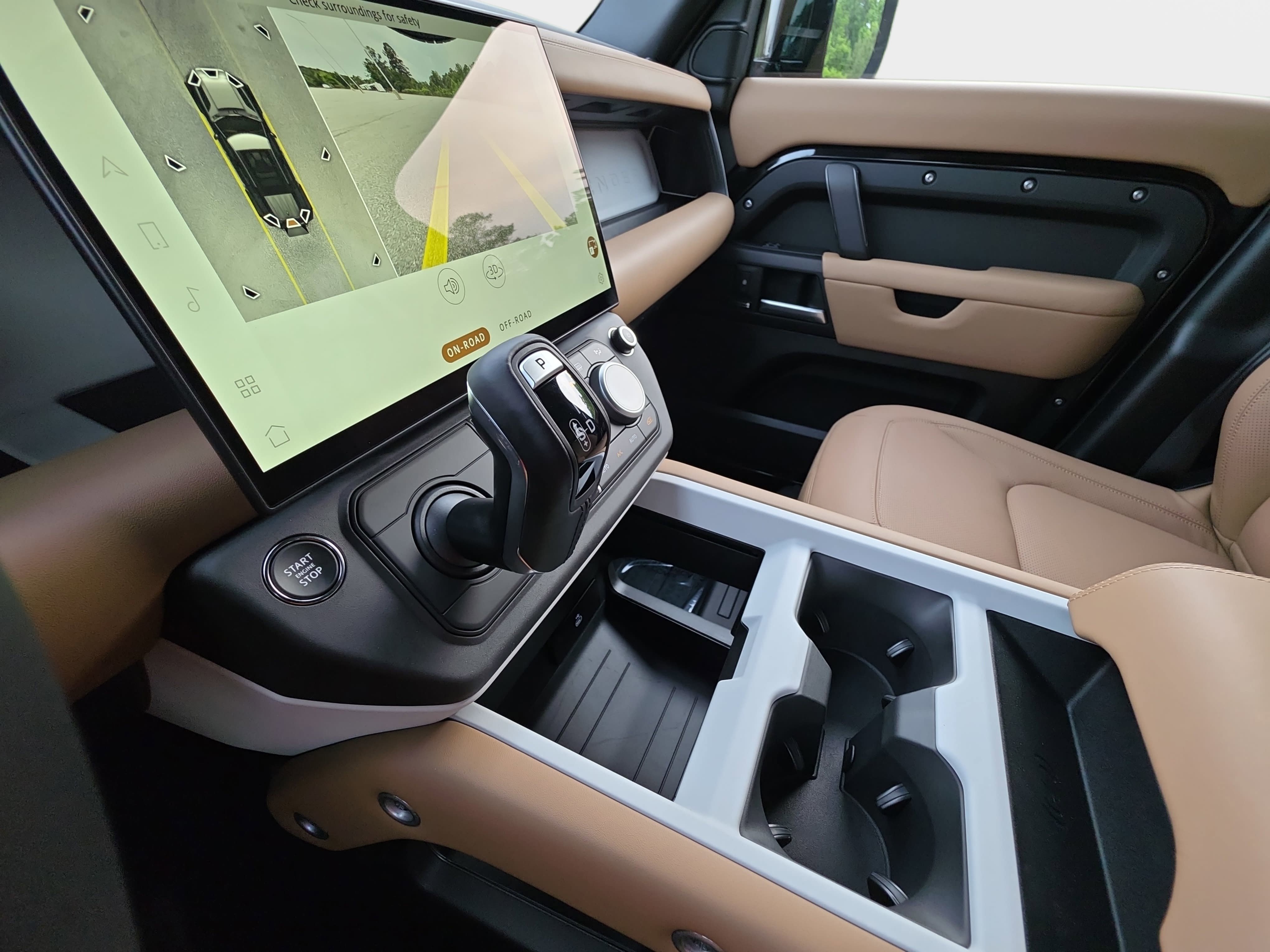 New 2026 Land Rover Defender 110 X-Dynamic SE AWD/4WD image 24