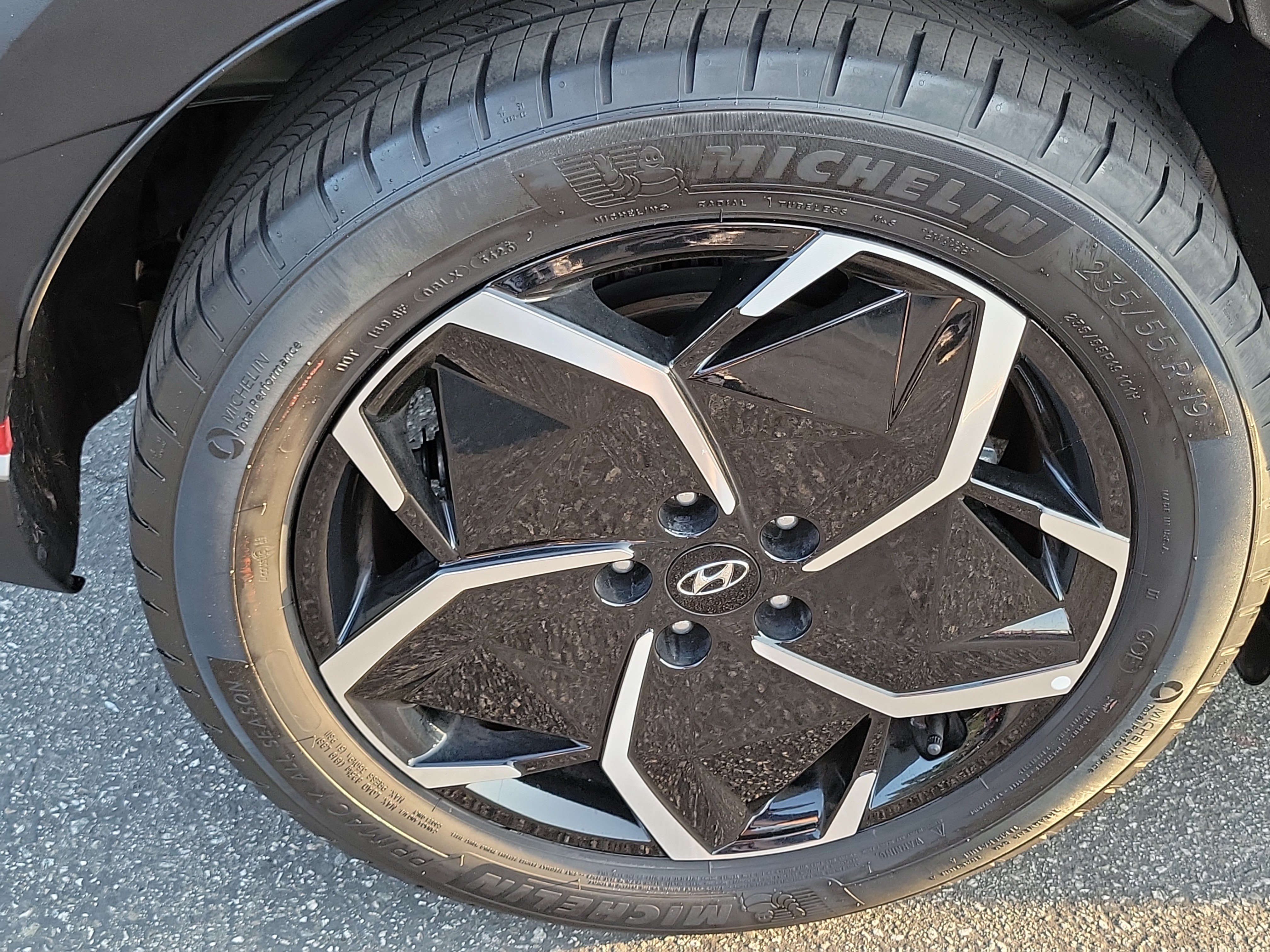 Certified 2024 Hyundai Ioniq 5 SEL RWD image 25