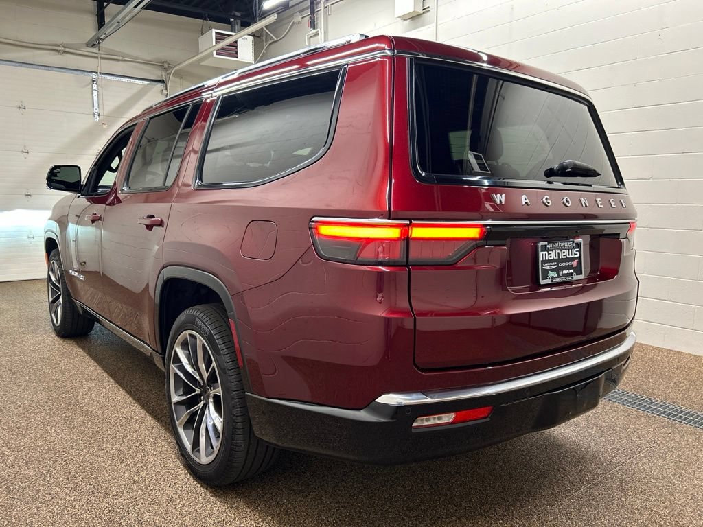 Used 2025 Jeep Wagoneer Series III w/ Premium Group I AWD/4WD image 4