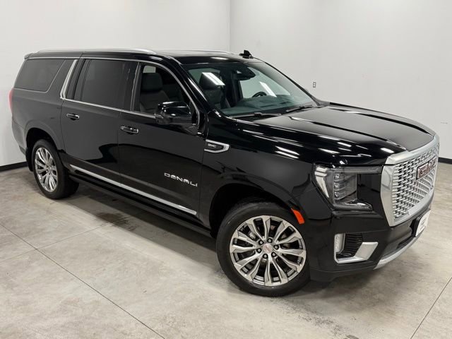 Used 2022 GMC Yukon XL Denali image 43