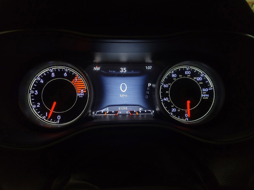 Used 2019 Jeep Cherokee Trailhawk image 23