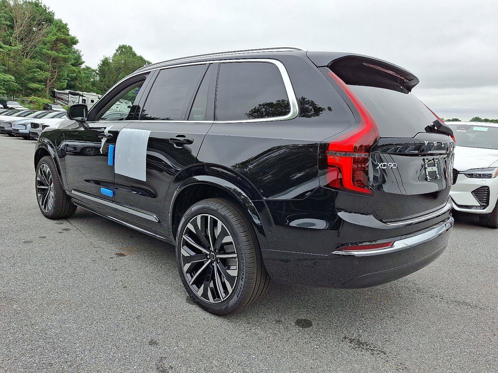 New 2026 Volvo XC90 T8 Ultra w/ Protection Package Premier image 3
