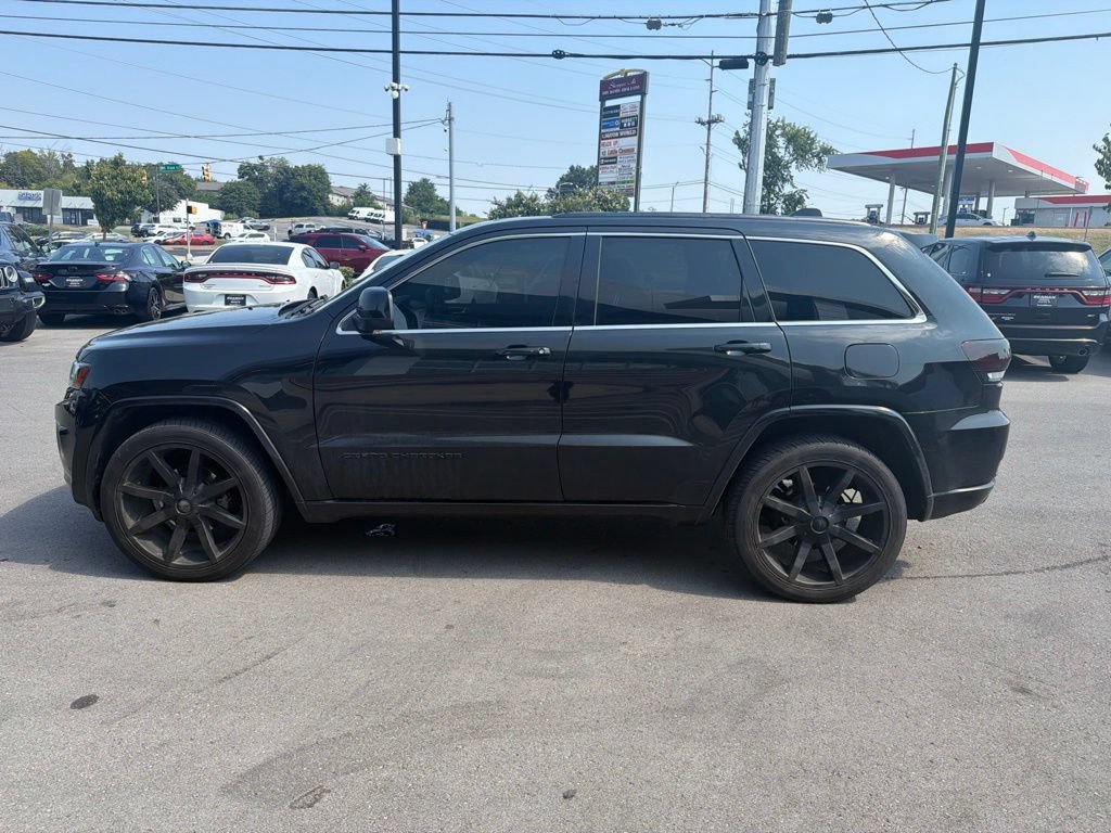 Used 2014 Jeep Grand Cherokee Altitude AWD/4WD image 12