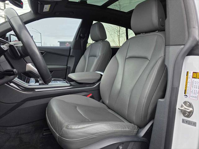 Used 2019 Audi Q8 Prestige w/ Year 1 Package AWD/4WD image 21