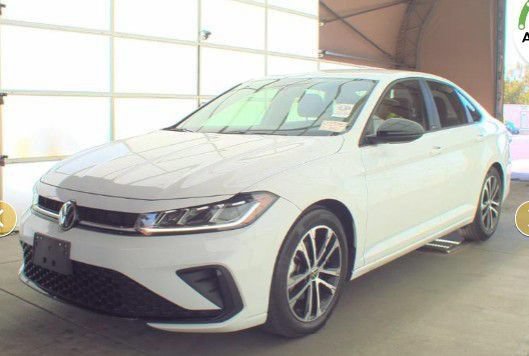 Used 2025 Volkswagen Jetta Sport FWD image 1