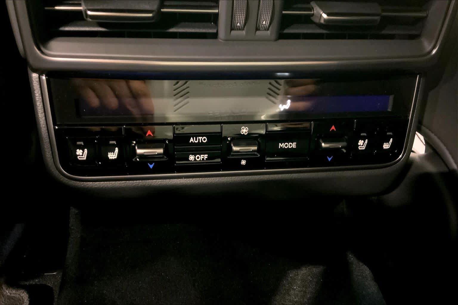 New 2026 Lexus LX 600 4WD w/ Luxury Package image 18