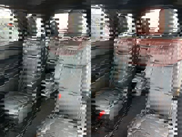 Used 2023 Ford Explorer Platinum w/ Technology Package image 13