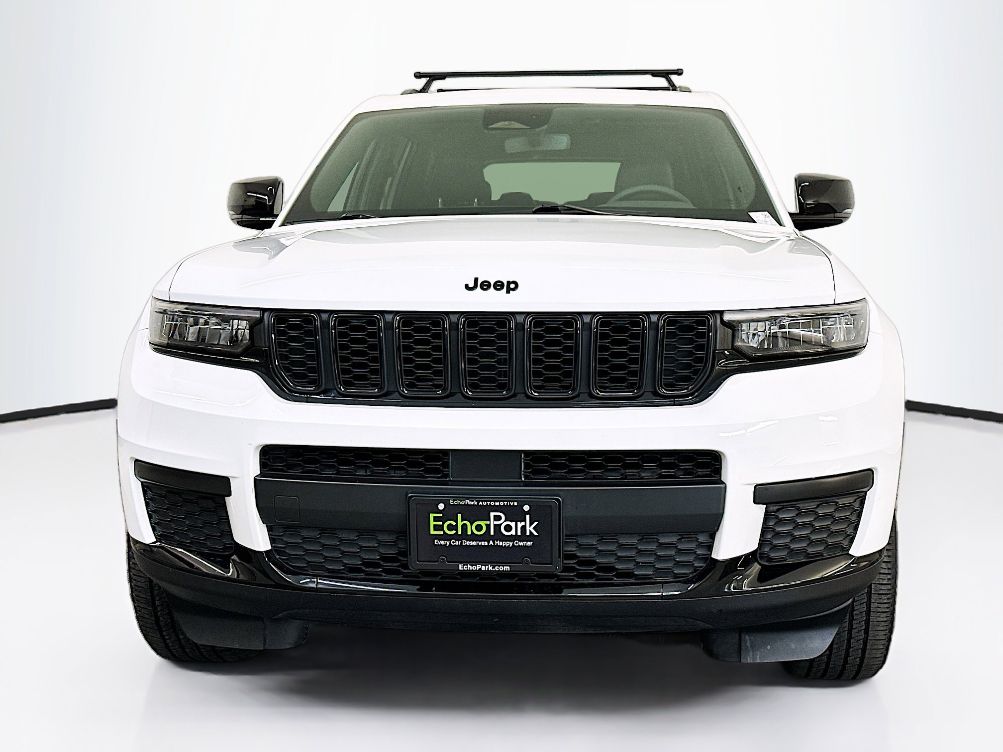 Used 2023 Jeep Grand Cherokee L Laredo image 2