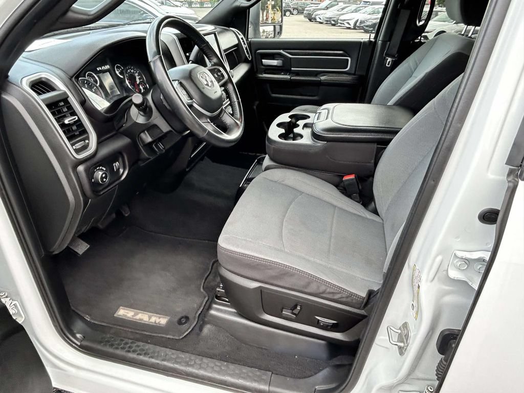 Used 2024 RAM 2500 Big Horn AWD/4WD image 11