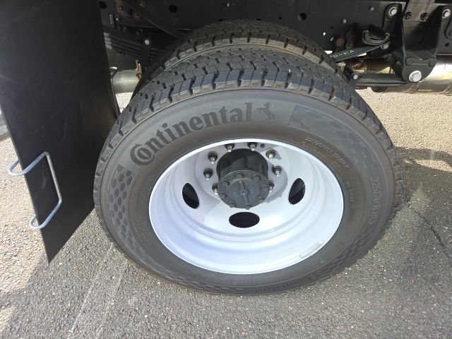 New 2025 Ford F550 4x4 Regular Cab Super Duty image 24