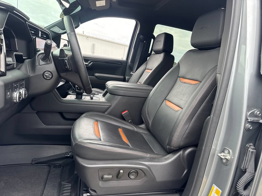 Used 2023 GMC Sierra 1500 AT4 w/ AT4 Premium Package AWD/4WD image 17