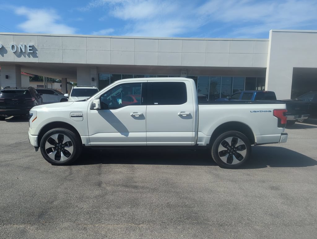 Used 2023 Ford F150 Lightning Platinum AWD/4WD image 3