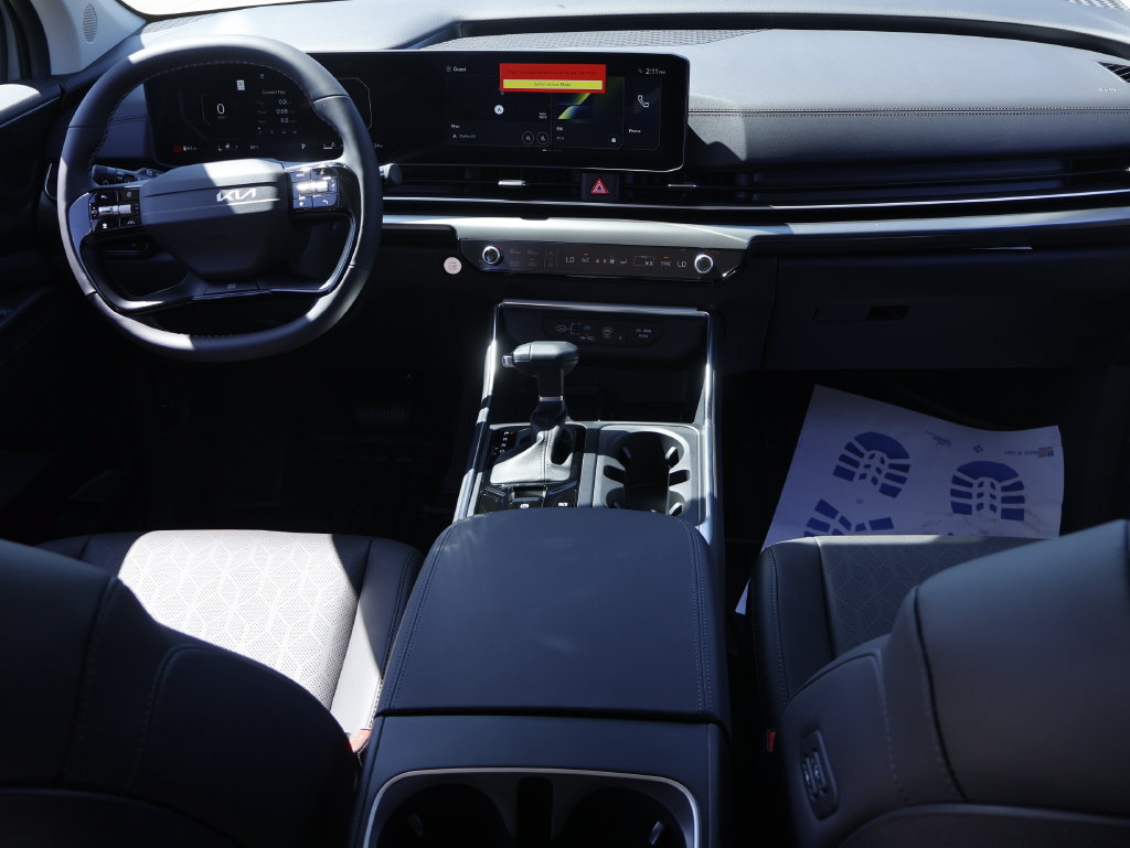 New 2027 Kia Carnival SX w/ Dark Edition Package FWD image 17