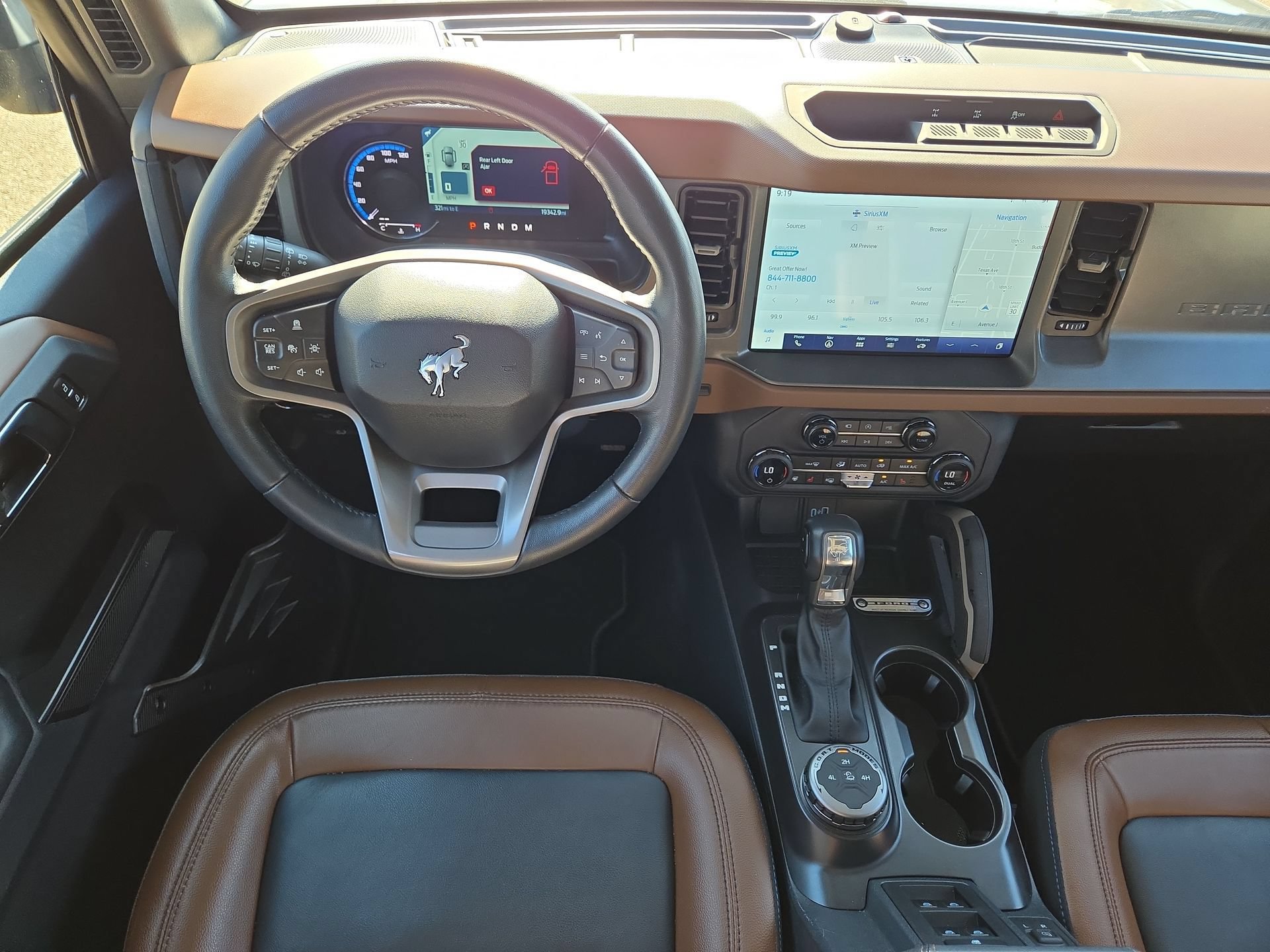 Used 2024 Ford Bronco Outer Banks AWD/4WD image 14