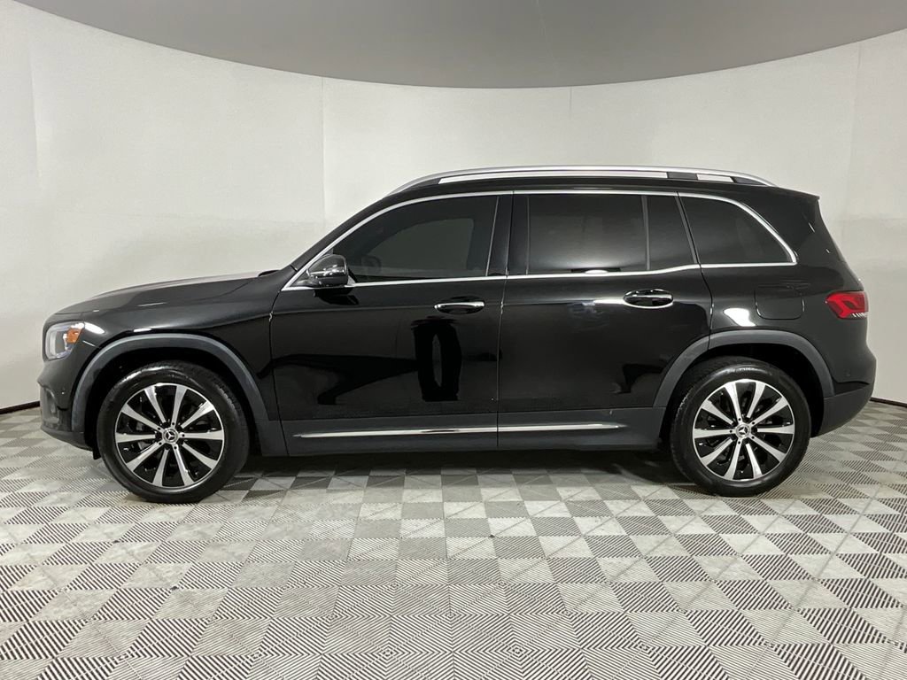 Used 2022 Mercedes-Benz GLB 250 image 2