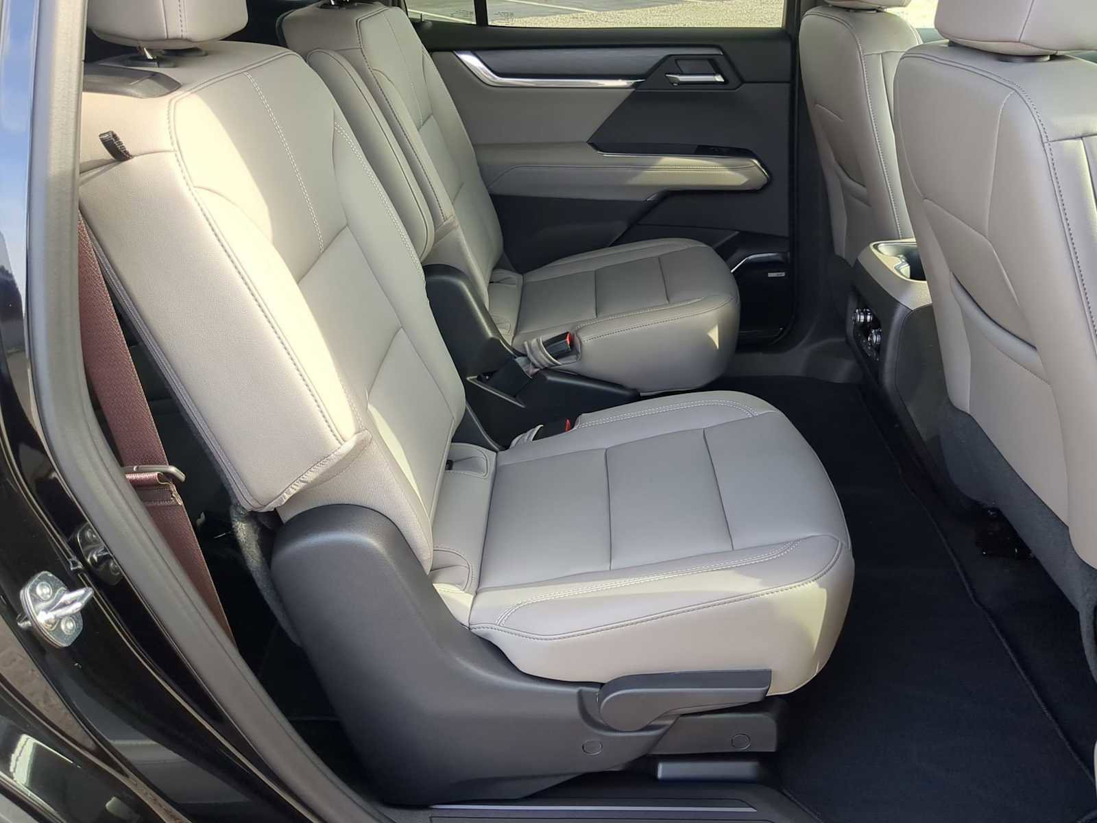 New 2026 GMC Acadia Elevation w/ Black Edition image 28
