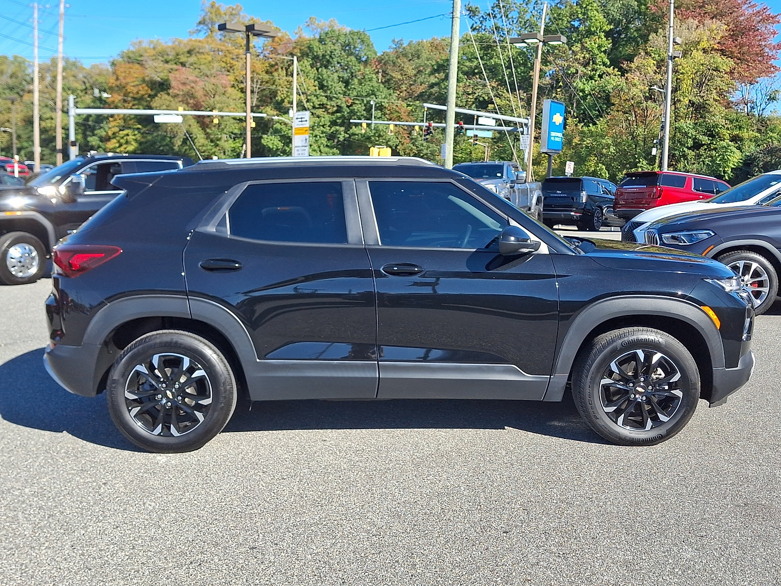 Certified 2023 Chevrolet TrailBlazer LT w/ Convenience Package AWD/4WD image 7