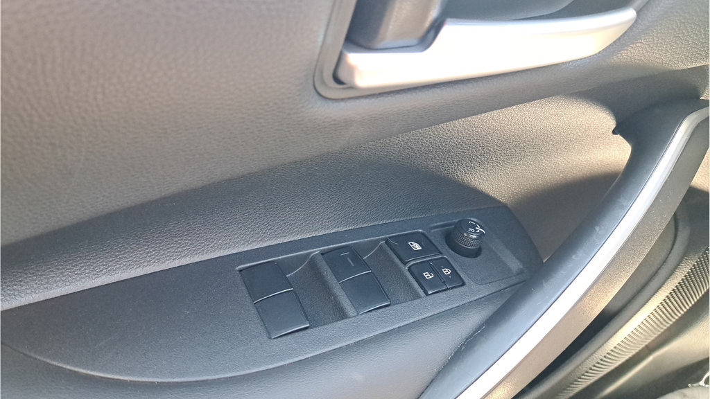 Used 2021 Toyota Corolla SE w/ Body Protection Package (TMS) FWD image 24