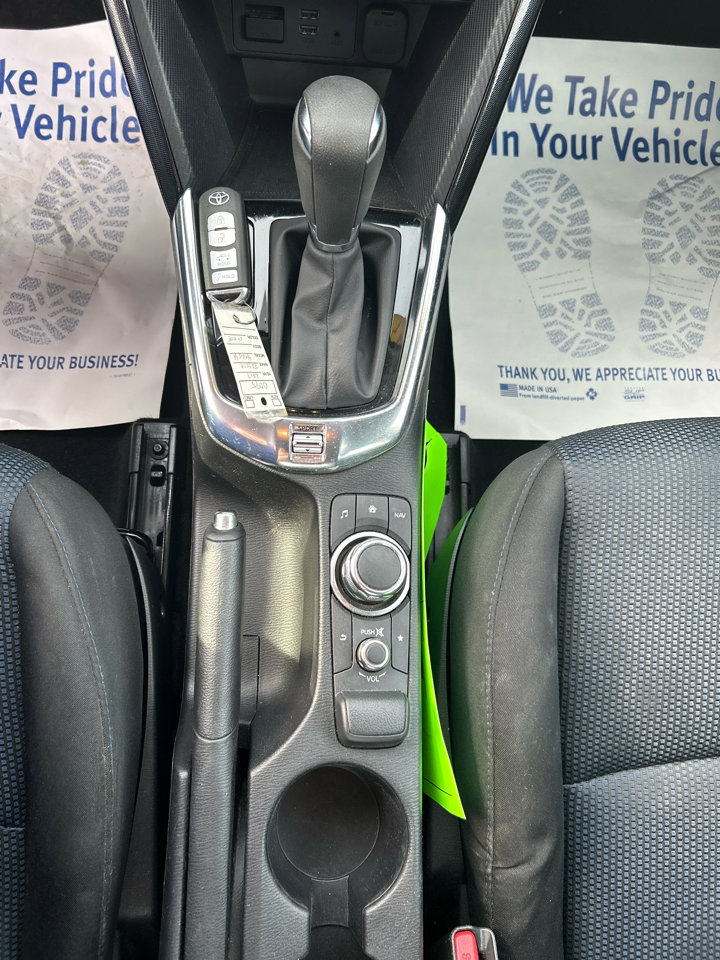 Used 2017 Toyota Yaris iA image 15