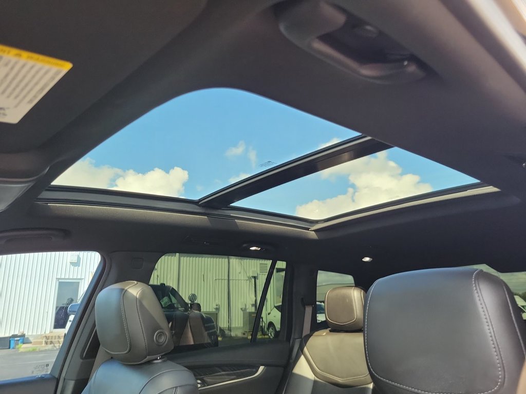 Certified 2021 Cadillac XT6 Premium Luxury FWD image 18