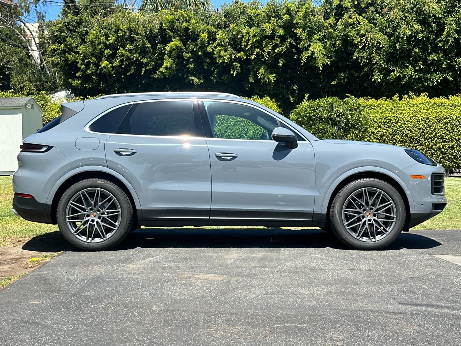 New 2026 Porsche Cayenne AWD/4WD image 9