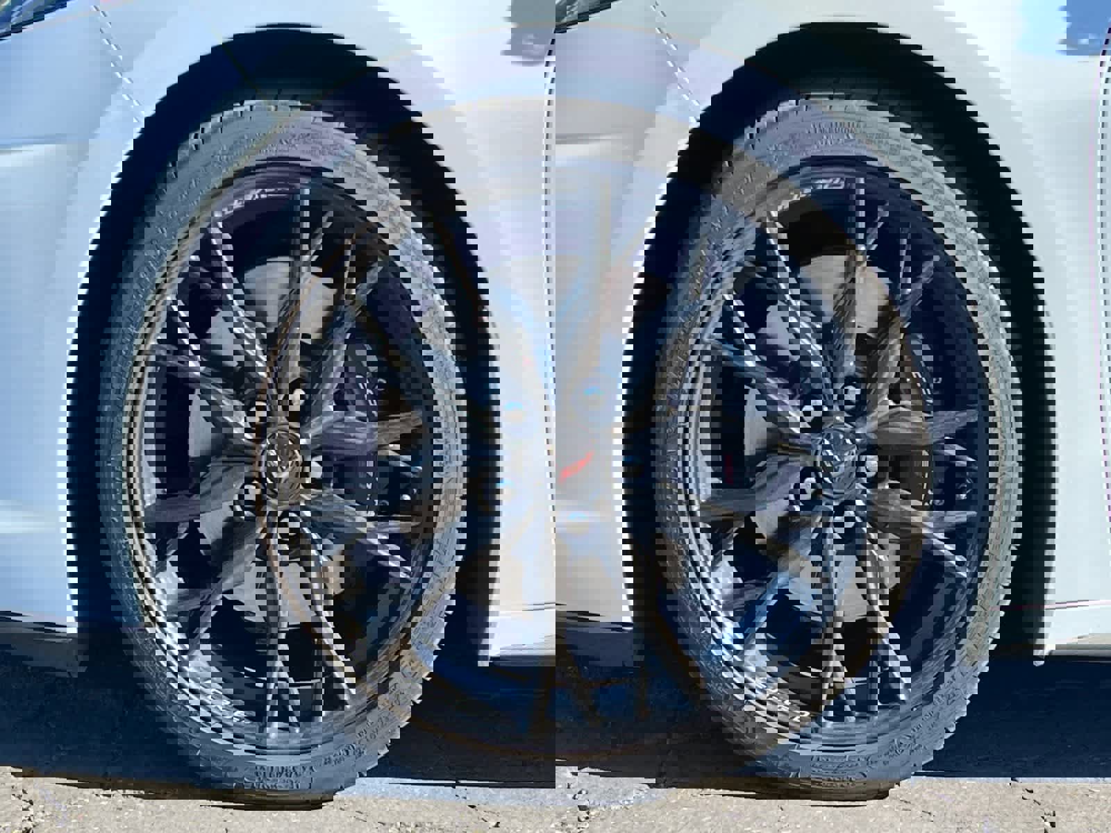 Used 2023 Chevrolet Corvette Stingray Premium Conv w/ Z51 Performance Package image 25