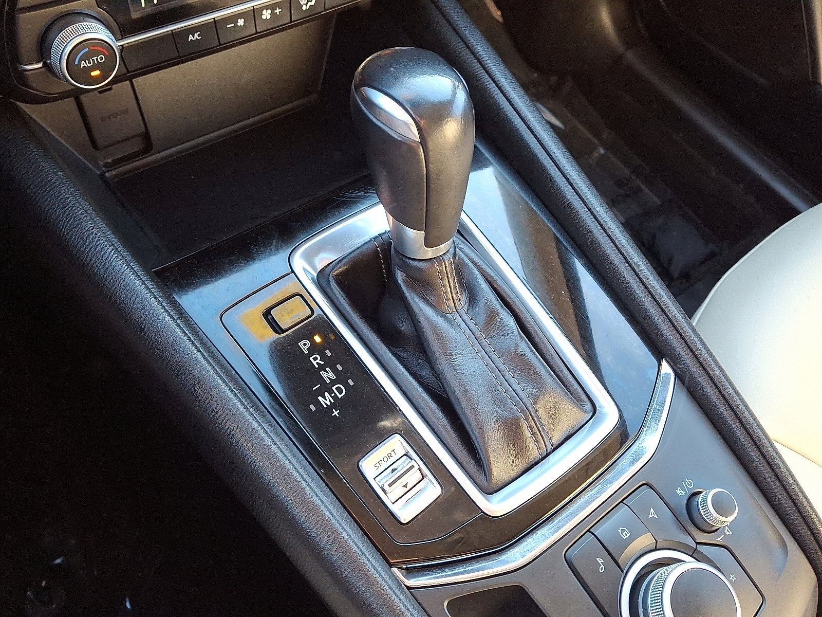 Certified 2023 MAZDA CX-5 AWD 2.5 S w/ Select Package image 15