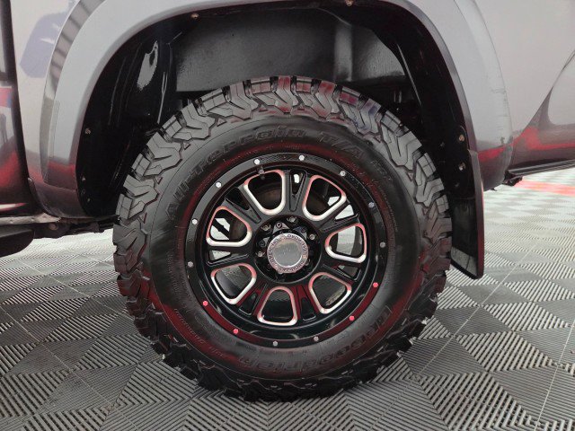Used 2016 Toyota Tacoma TRD Sport image 88