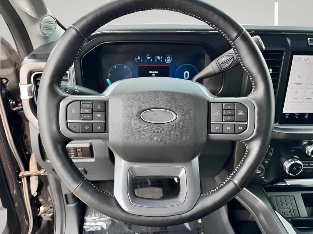 Used 2023 Ford F350 Lariat w/ Lariat Ultimate Package AWD/4WD image 13