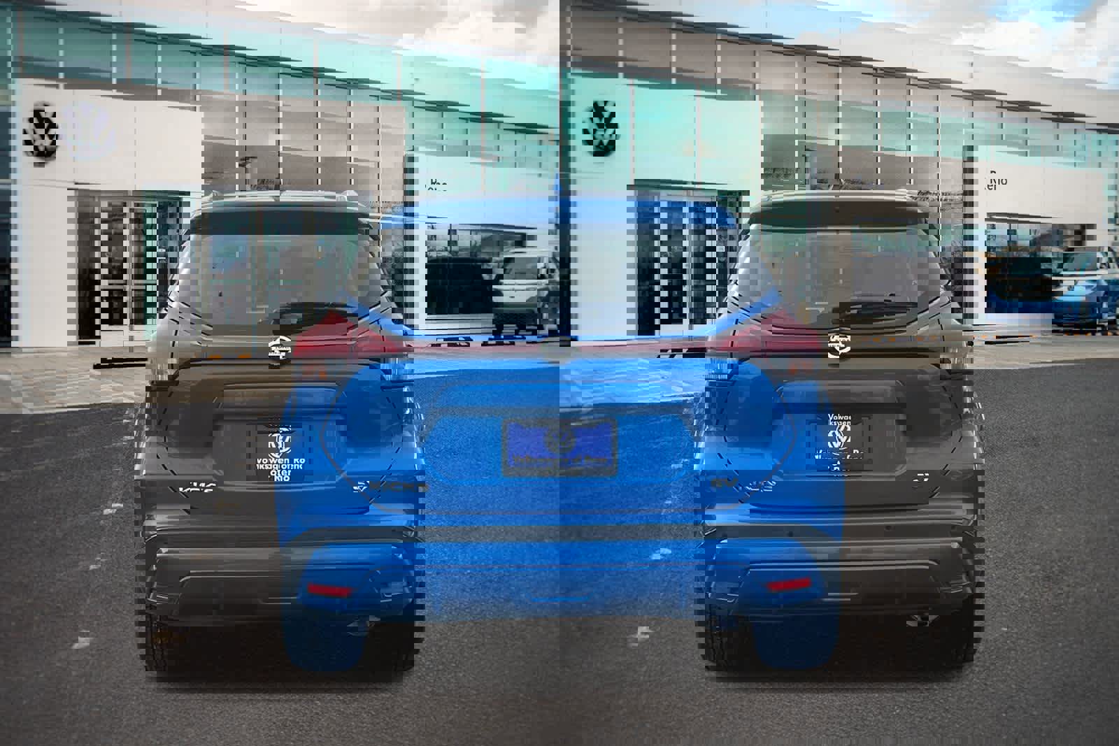 Used 2021 Nissan Kicks SV image 6