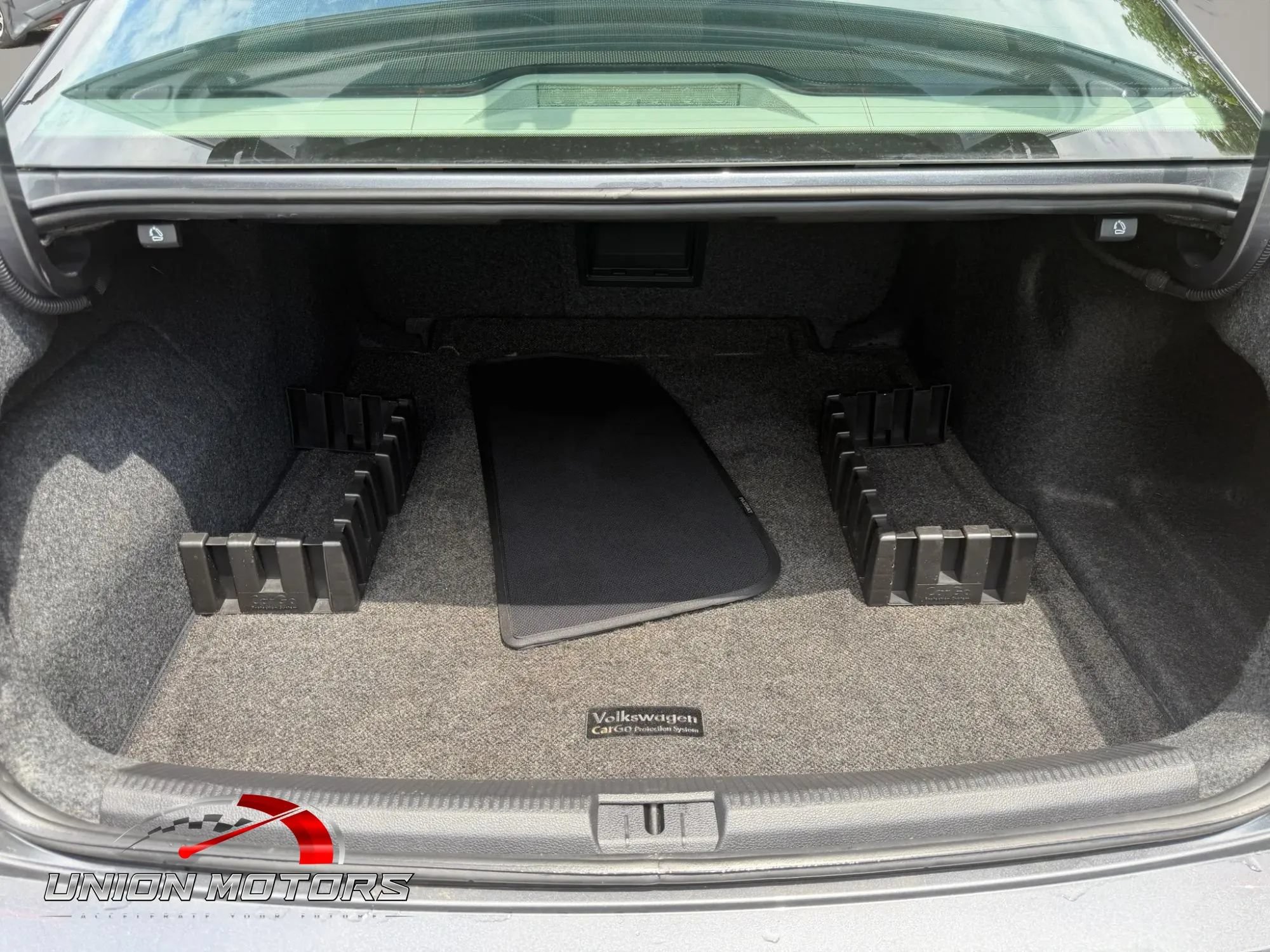 Used 2016 Volkswagen Passat 3.6 SEL Premium FWD image 45