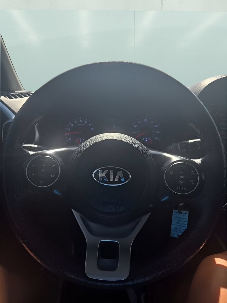 Used 2020 Kia Soul S FWD image 21