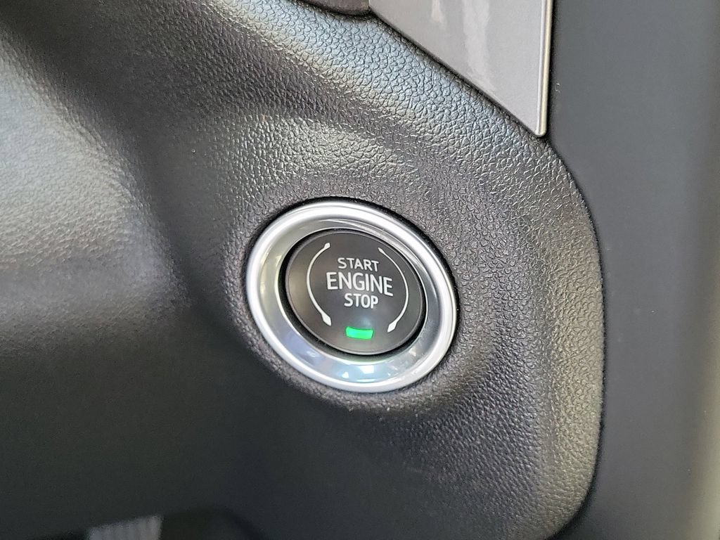 Used 2024 Chevrolet Silverado 1500 Custom RWD image 11