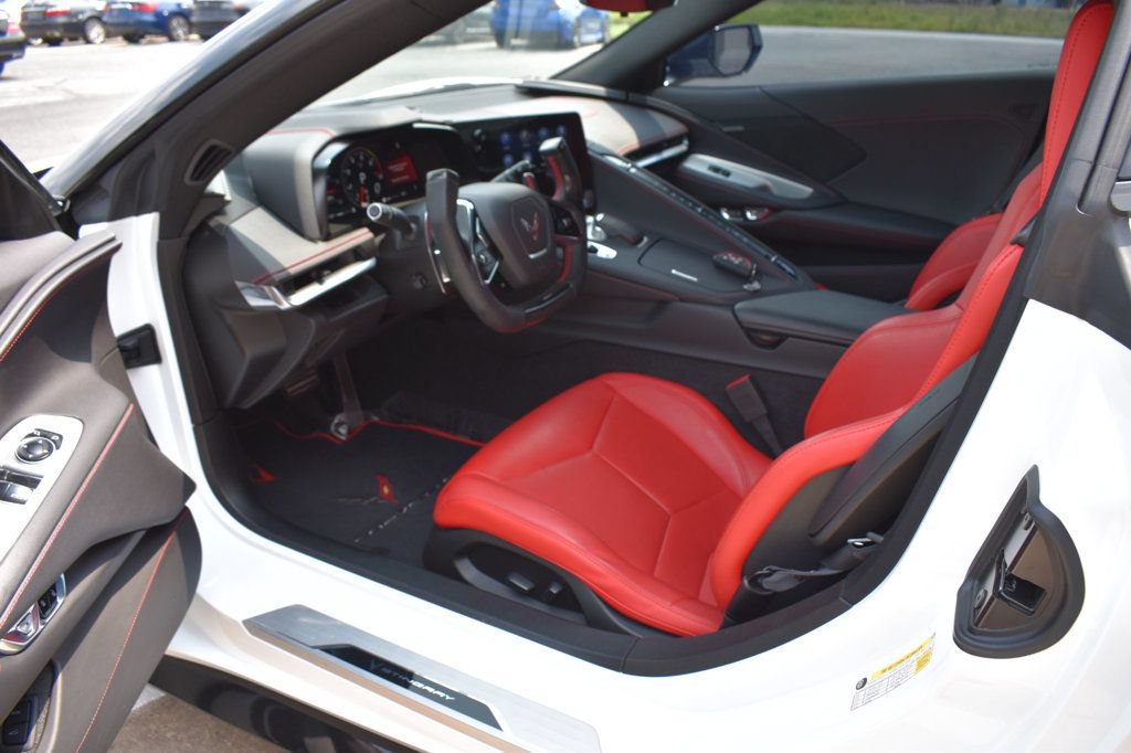 Used 2023 Chevrolet Corvette Stingray Coupe w/ 1LT RWD image 17