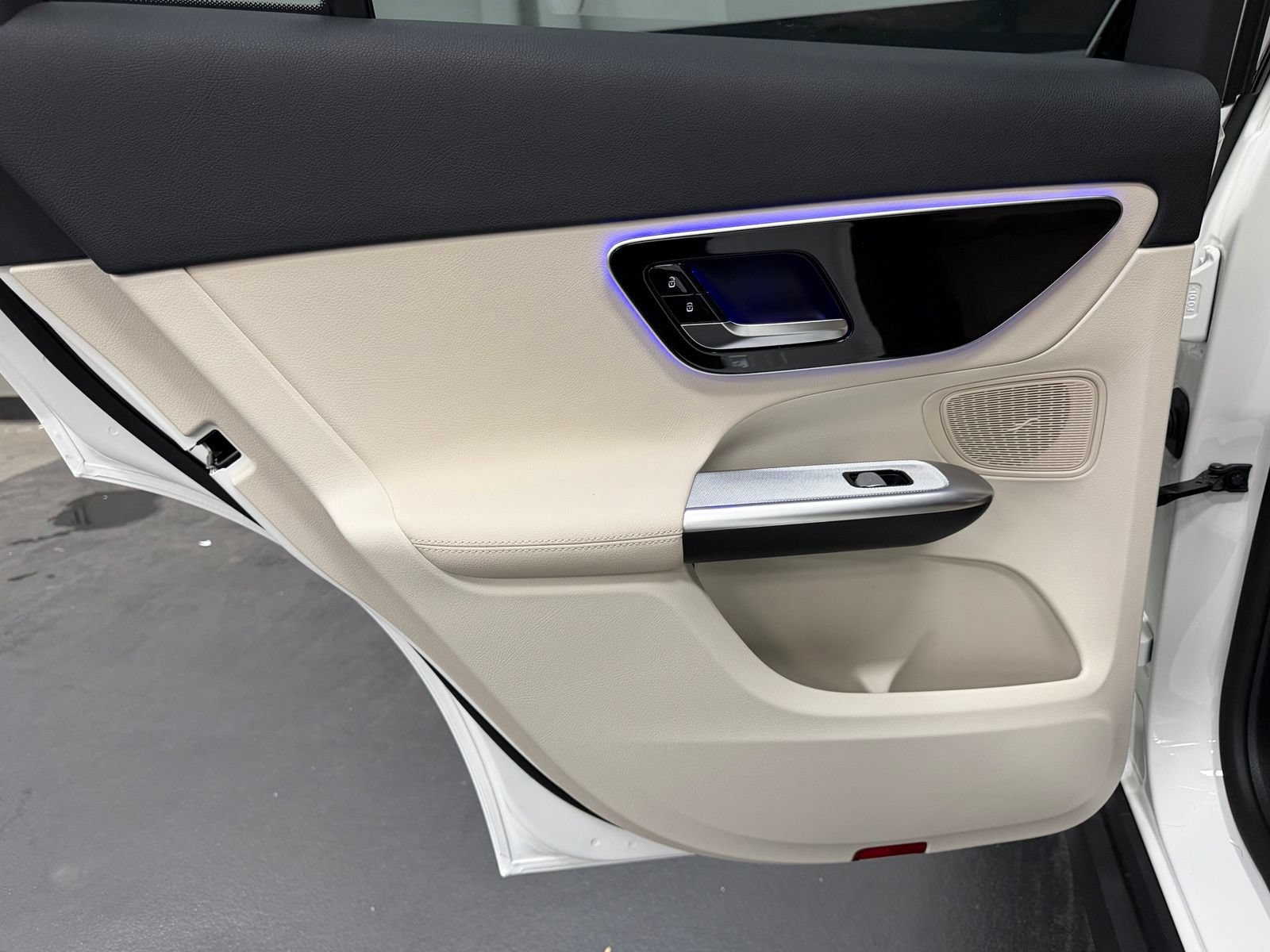 Certified 2025 Mercedes-Benz GLC 350e 4MATIC image 38
