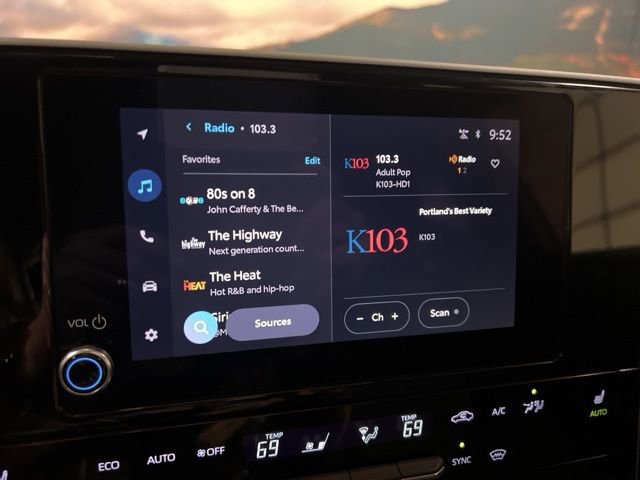 Used 2025 Subaru Solterra Premium image 37