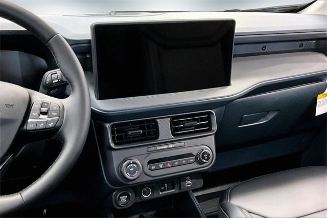 New 2026 Ford Maverick Lariat w/ Black Appearance Package image 7