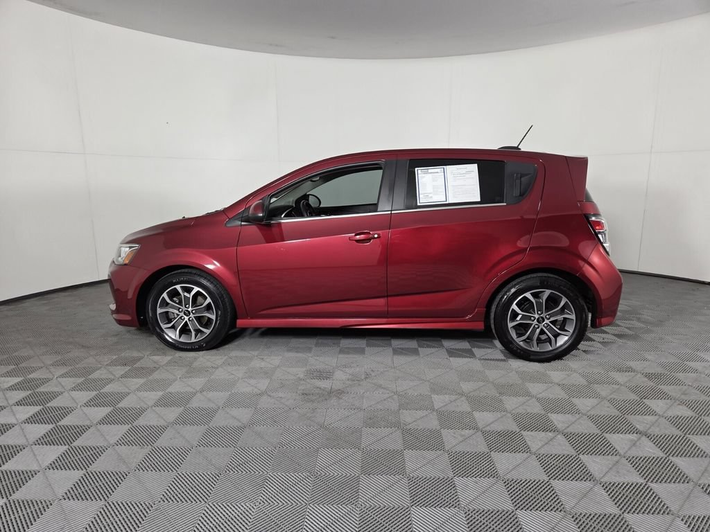 Used 2018 Chevrolet Sonic LT w/ Convenience Package FWD image 10