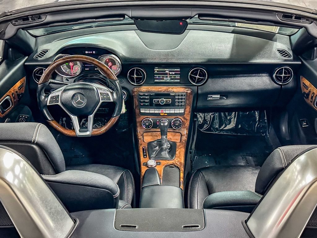 Used 2012 Mercedes-Benz SLK 350 image 18