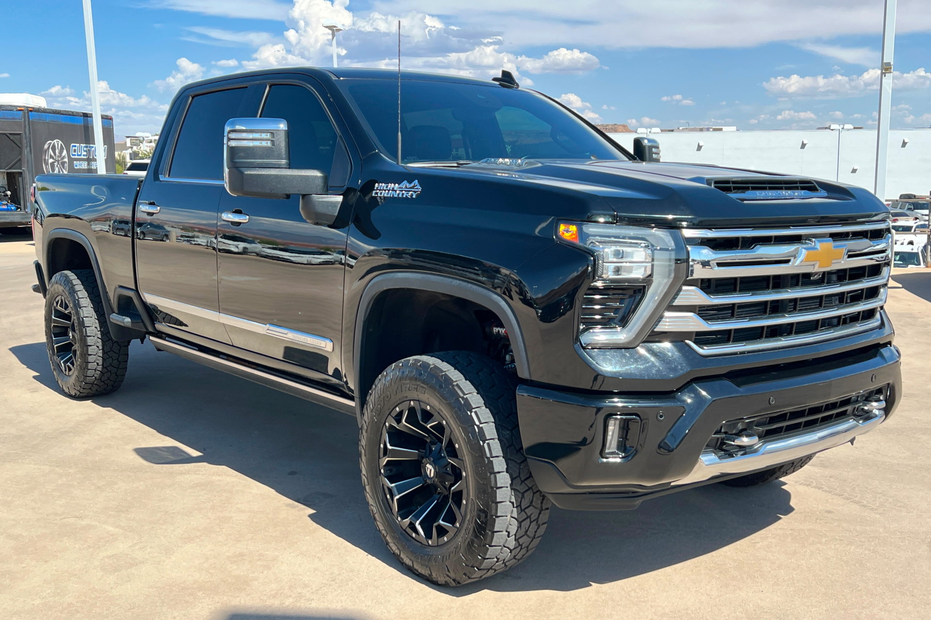 Used 2024 Chevrolet Silverado 3500 High Country w/ High Country Premium Package AWD/4WD image 8