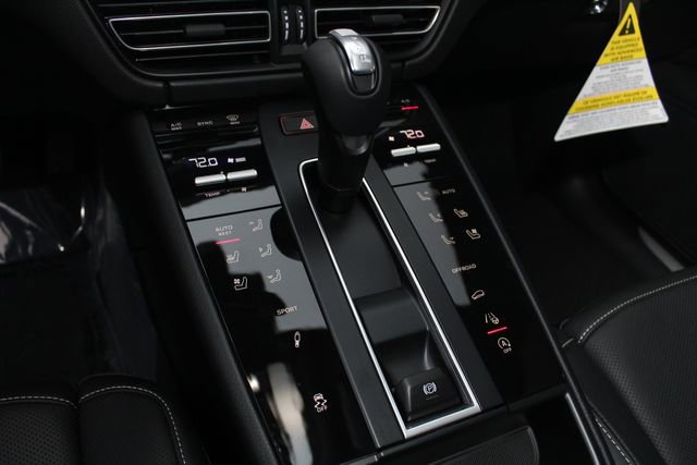 New 2026 Porsche Macan S image 16