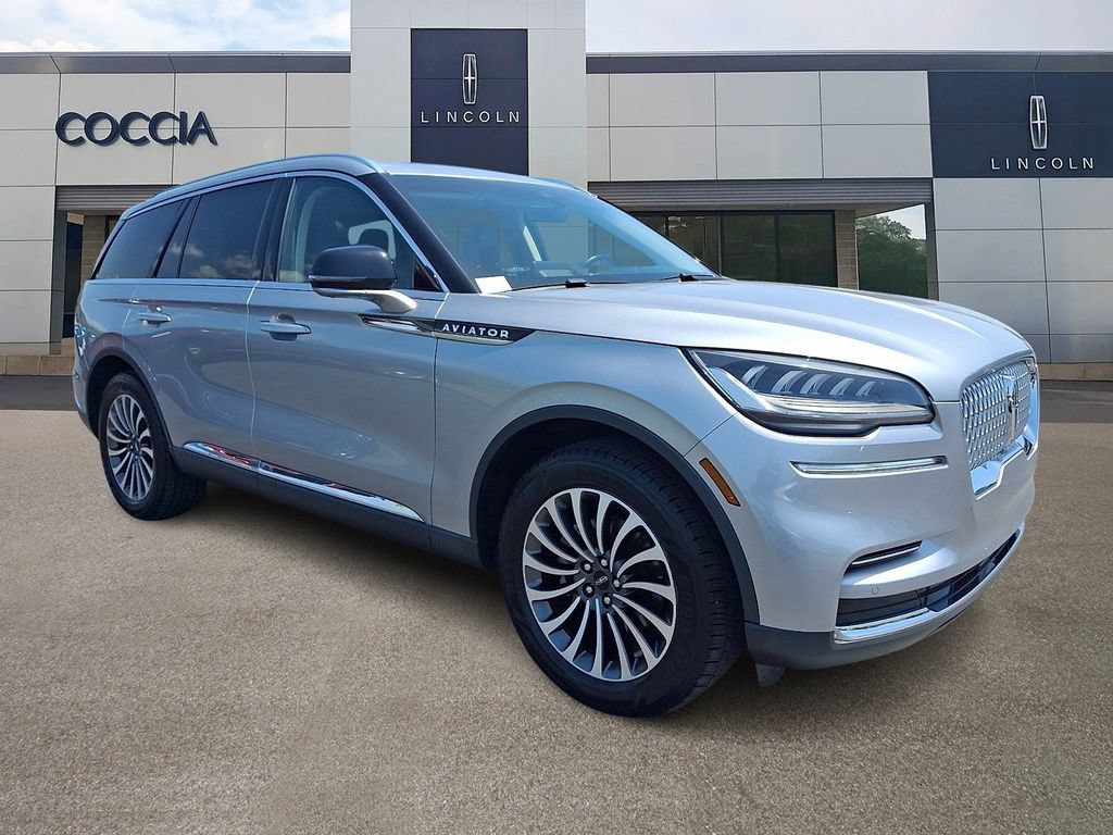 Certified 2023 Lincoln Aviator Reserve w/ Elements Package Plus AWD/4WD image 3