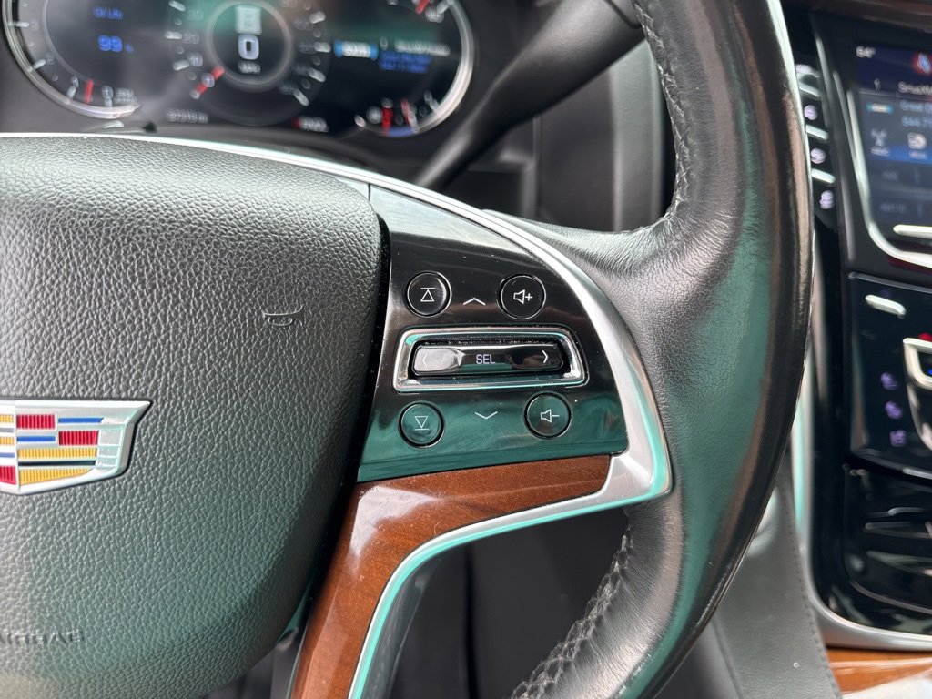 Used 2020 Cadillac Escalade Premium Luxury image 63
